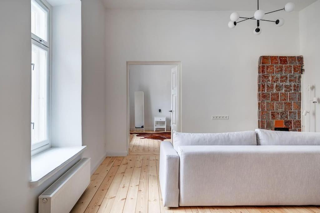 Spacious 2-Bedroom Flat In Old Town By Urban Rent Vilna Exterior foto