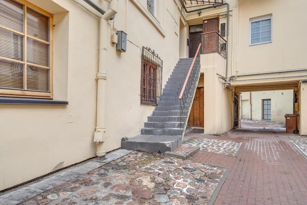 Spacious 2-Bedroom Flat In Old Town By Urban Rent Vilna Exterior foto