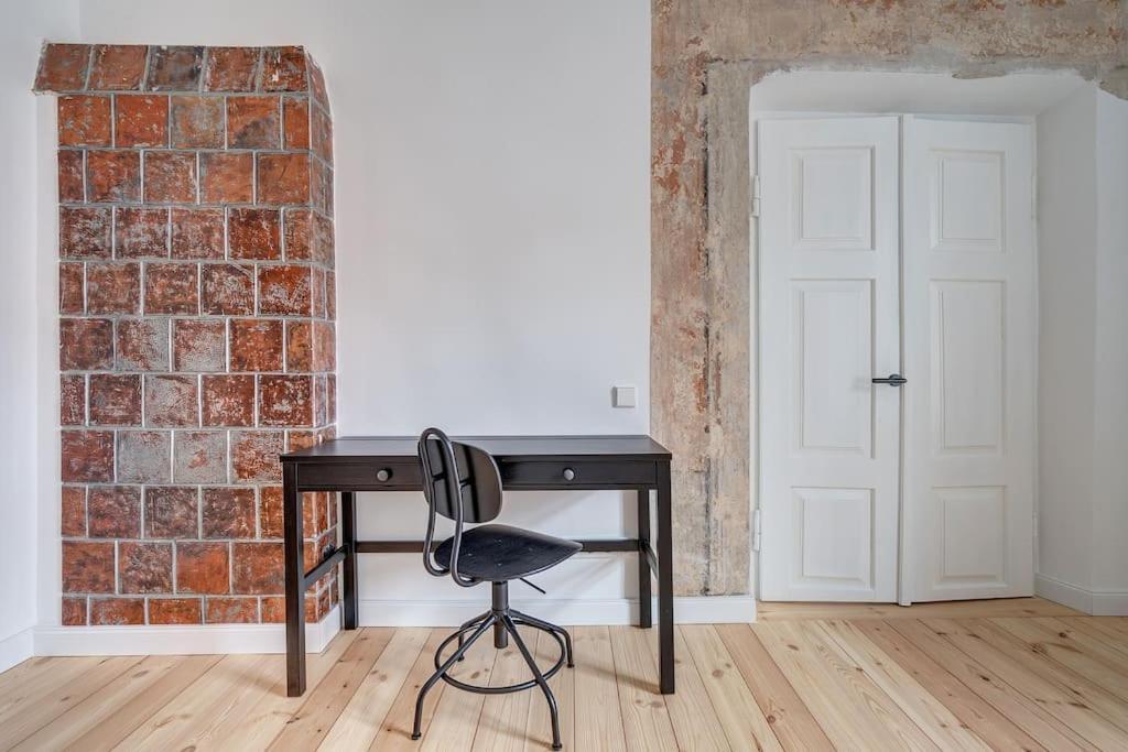 Spacious 2-Bedroom Flat In Old Town By Urban Rent Vilna Exterior foto