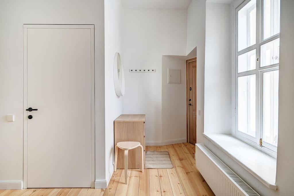 Spacious 2-Bedroom Flat In Old Town By Urban Rent Vilna Exterior foto